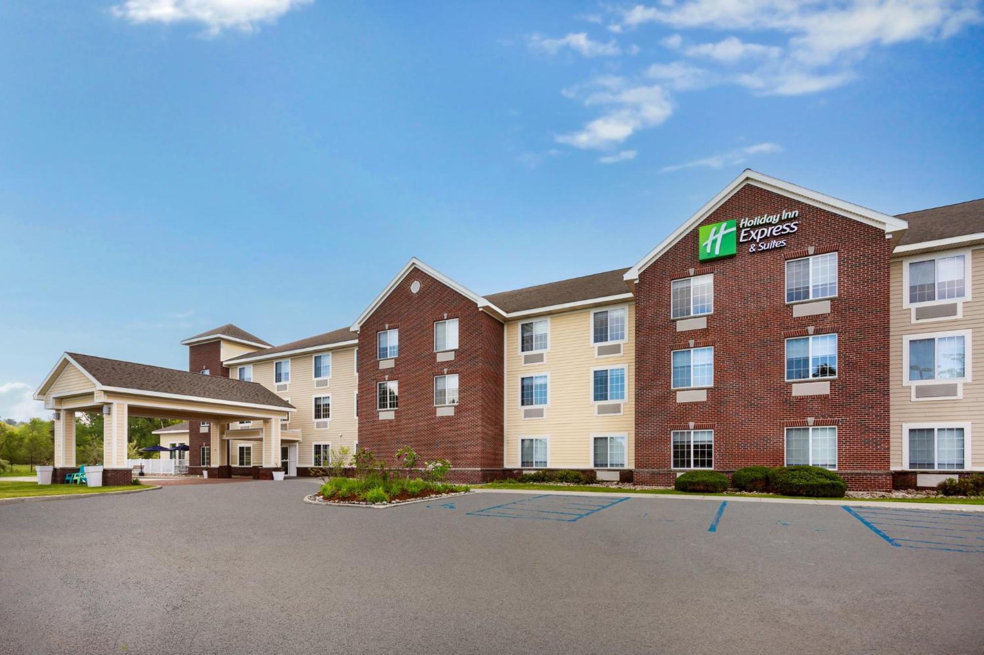 Holiday Inn Express Hotel & Suites Acme-Traverse City By Ihg Extérieur photo